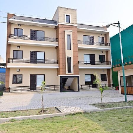 Ideal Home Stay Amritsar Zewnętrze zdjęcie