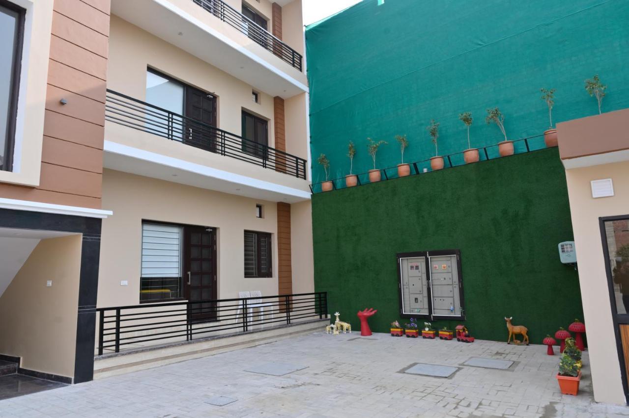 Ideal Home Stay Amritsar Zewnętrze zdjęcie